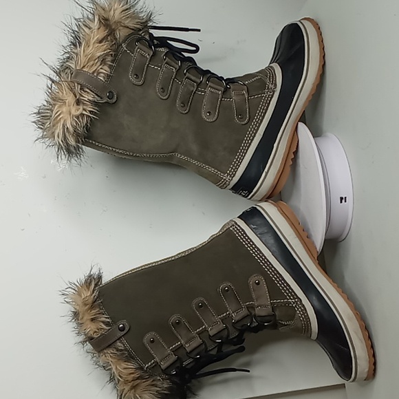 Sorel- Joan of Arctic -Suede Waterproof Boots w/Faux Cuff- Olive Gray - size 9 - Picture 16 of 16